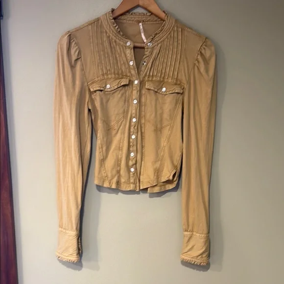 Western Style Mustard Button Top - Picture 1 of 4